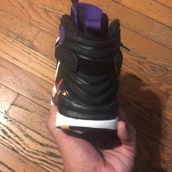 JORDAN 8 THREE PEAT - Picture 7 of 8